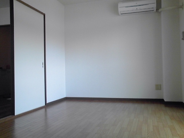 内装３