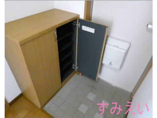 内装１３