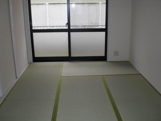内装４