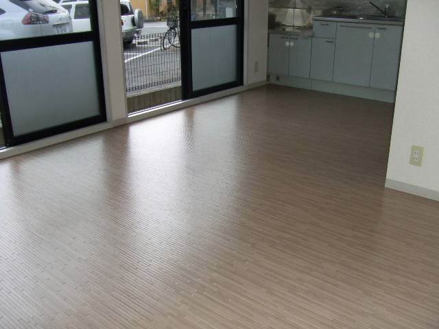 内装１