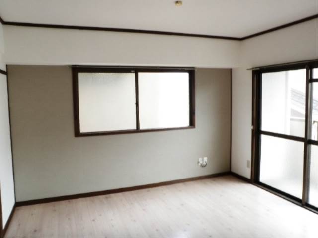 内装４