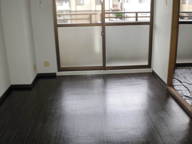 内装６