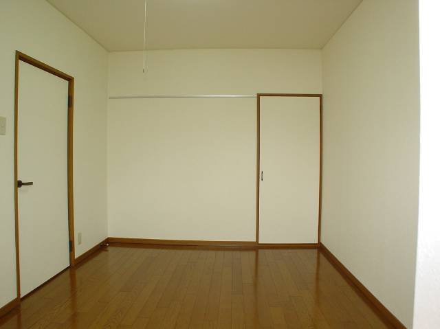 内装８