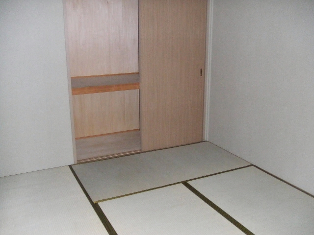 内装４