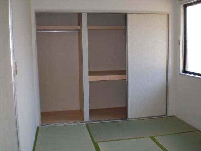 内装４