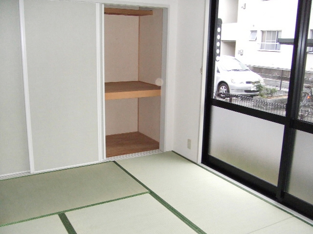 内装３