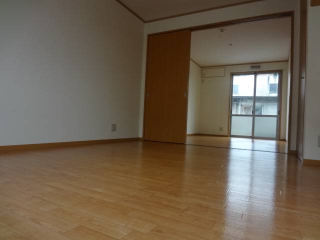 内装２