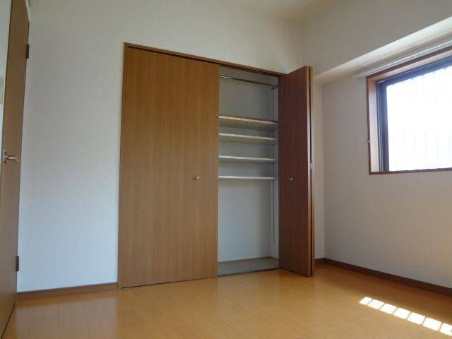 内装５