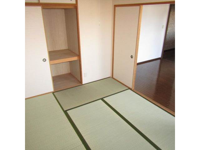 内装３
