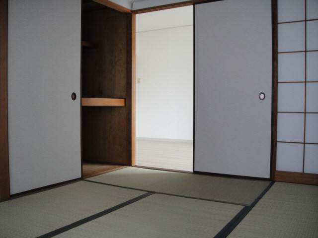 内装３