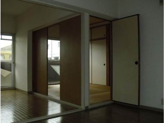 内装１
