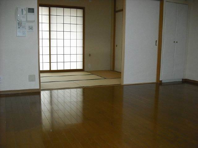 内装１