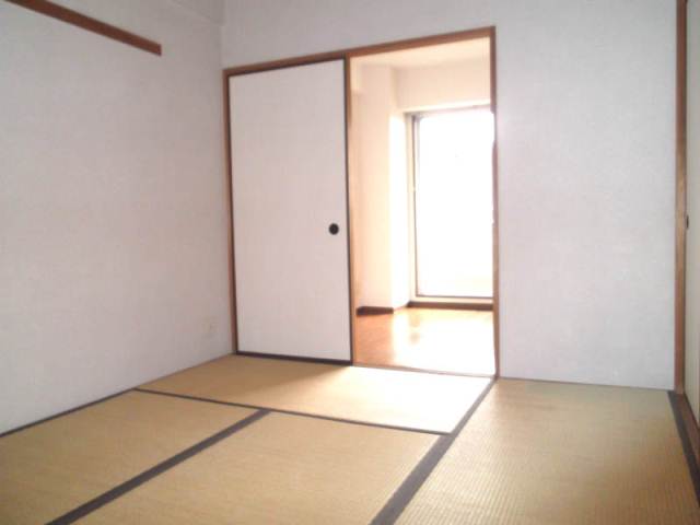 内装７