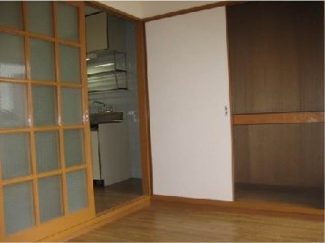 内装４