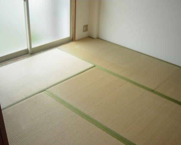 内装７