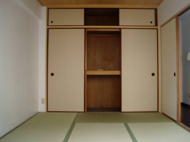内装３