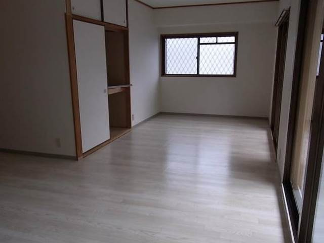 内装２