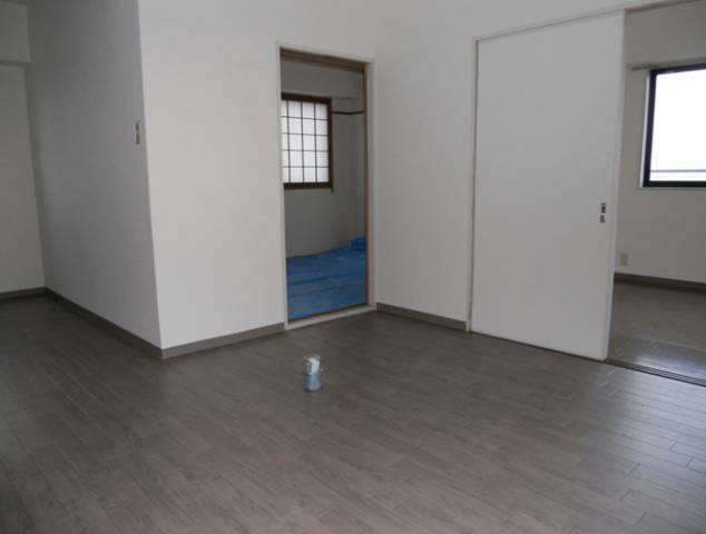 内装１