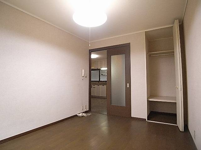 内装２