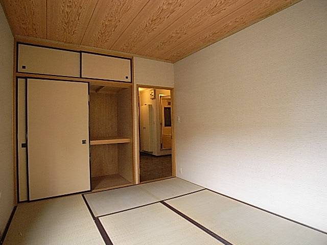 内装３