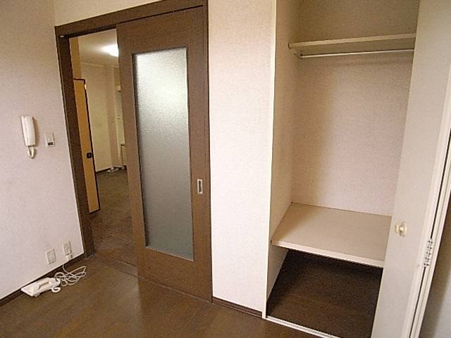 内装１０