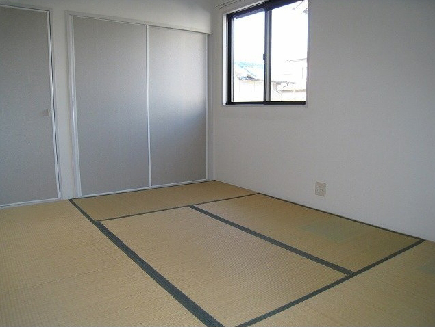 内装４