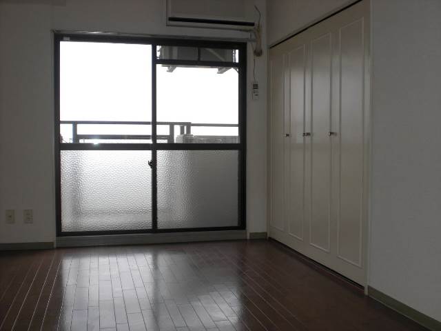 内装２
