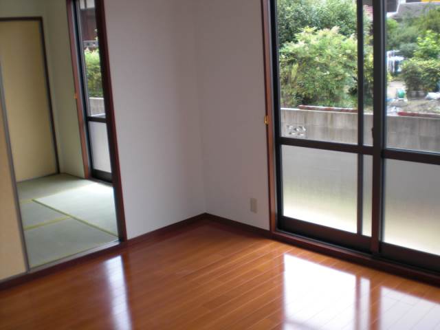 内装２