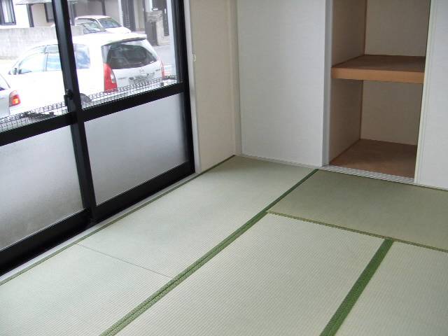 内装３