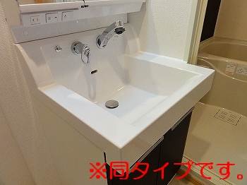 内装４