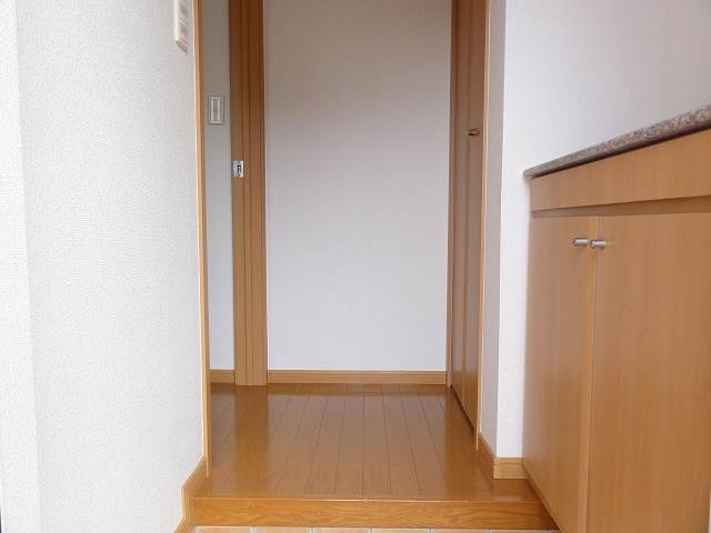内装８