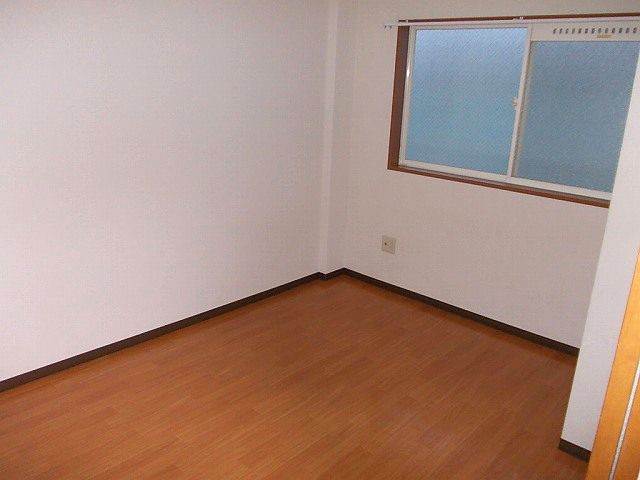 内装６