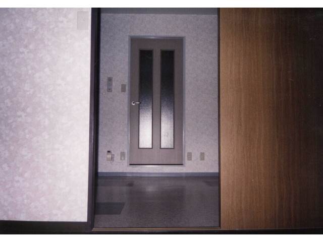内装４