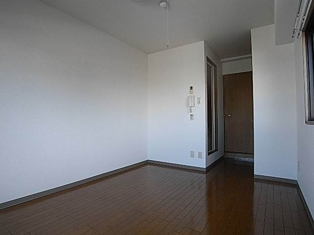 内装１
