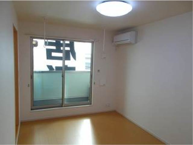 内装１