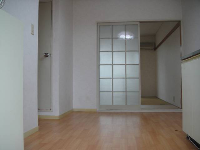 内装１