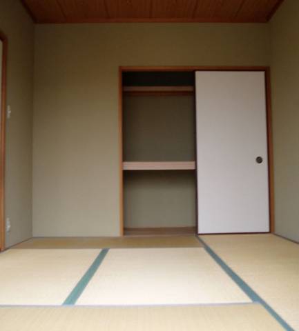 内装４