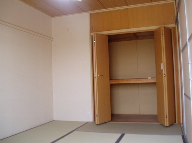 内装４
