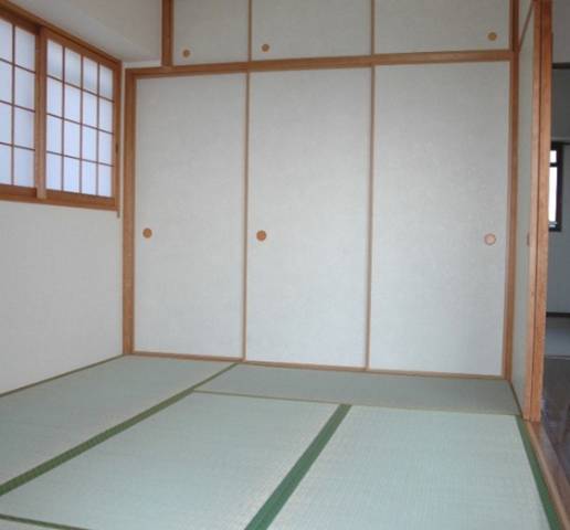 内装４
