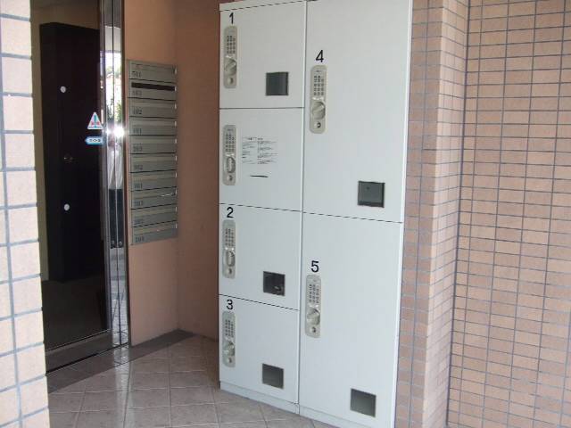 内装９