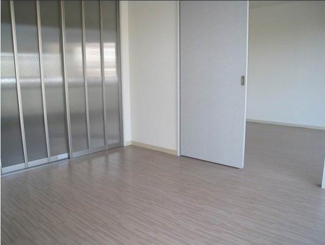 内装３