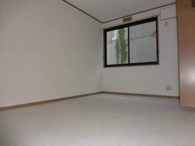内装６