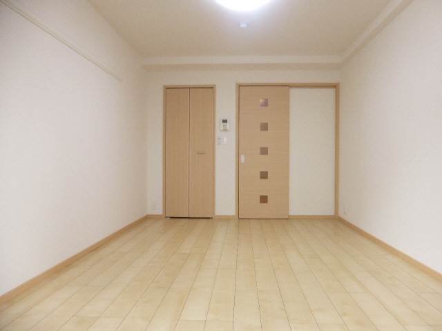 内装２