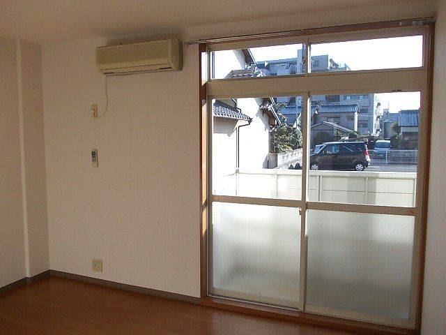 内装１