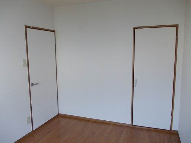 内装８