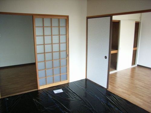 内装６