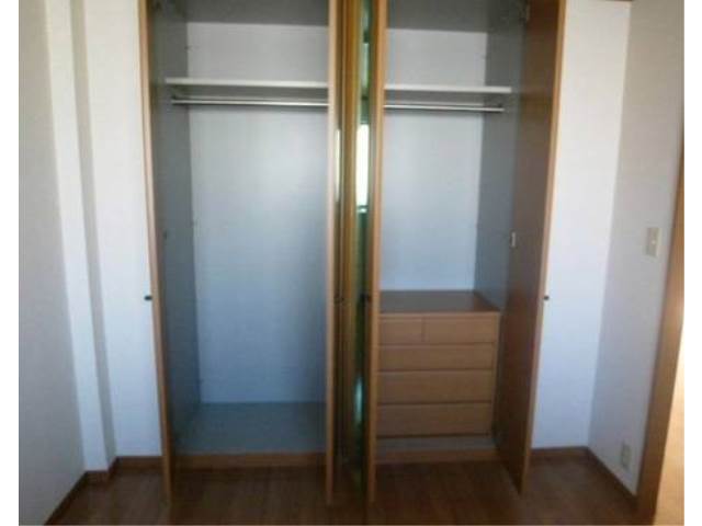 内装８