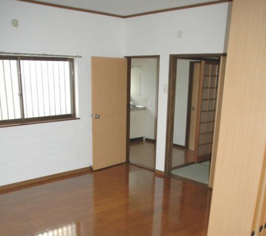 内装２