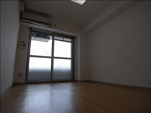 内装２