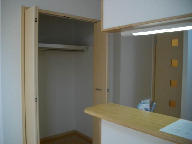 内装４